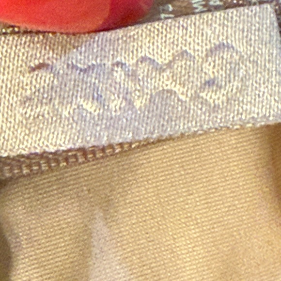 NEW SKIMS Deep V Tan Underwire Bra XS - Picture 6 of 7